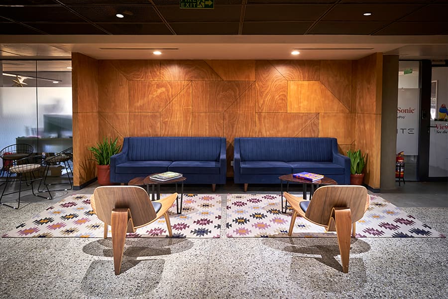 Why your workday deserves better than a café table blog post image